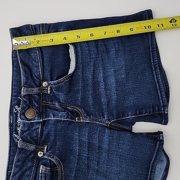 American Eagle  Women's Stretch Blue Dark Wash Denim Jean Shorts Size 2 - Picture 15 of 15